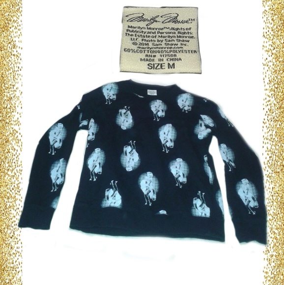 Authentic Marilyn Monroe sweater - Picture 1 of 7